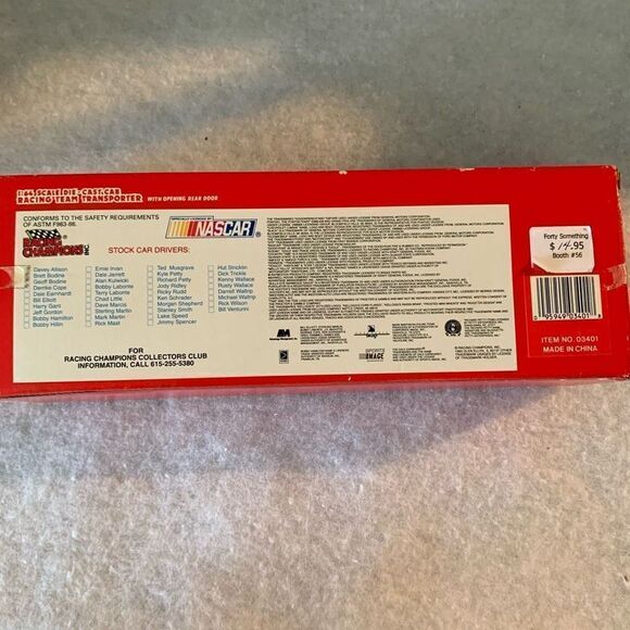 Joe Nemechek 87 Dentyne NASCAR 1:64 Die-Cast Cab Racing Team Transporter *NEW* - Picture 4 of 7